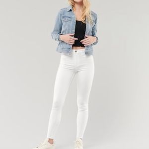 White Hollister skinny jeans